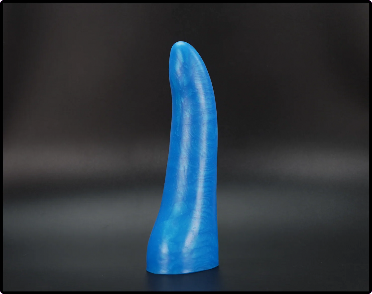 Quiver Variant 1 - The Beginner-Friendly Platinum Cure Silicone Dildo